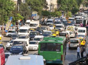 İstanbul'da trafiği kilitleyen 11 kara nokta bulunuyor
