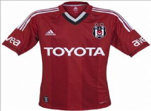 İşte Beşiktaş'ın kırmızı forması