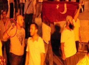 Mazlumder Roboski yürüyüşüne satırla saldırdılar