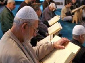 Almanya'da Müslümanlara resmi tatil sembolik Almanya'da Müslümanlara resmi tatil sembolik