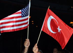 ABD tetikçi Türkiye seyirci