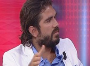 Canlı yayında silah sesleri!