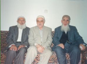 Fethullah Gülen' Risale-i Nur'la kim tanıştırdı Fethullah Gülen' Risale-i Nur'la kim tanıştırdı