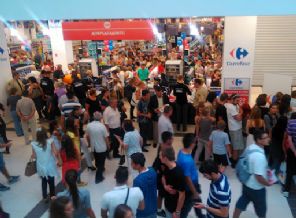 Üsküp yeni alışveriş merkezine kavuştu