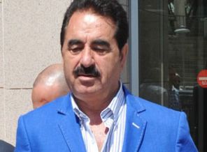 Tatlıses, Twitter'da isyan etti