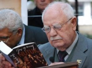 Atatürkçüler Nutuk İndirdiler! Atatürkçüler Nutuk İndirdiler!