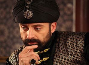 Muhteşem polemik devam ediyor