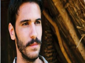 Tolgahan Sayışman: Namaz kılıyorum