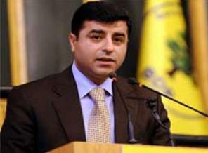 Demirtaş: Silahlar sussun siyaset konuşsun!