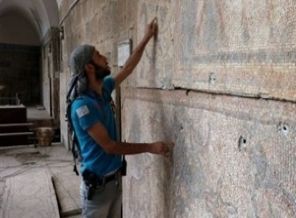 Silah almak için tarihlerini sattılar