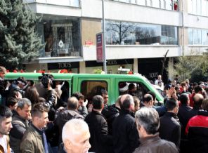 Gürses'in cenazesi Zincirlikuyu Mezarlığı'na götürüldü