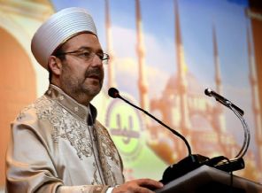 Görmez 'kadınlarınızı hafif dövün' sözüne sert çıktı!