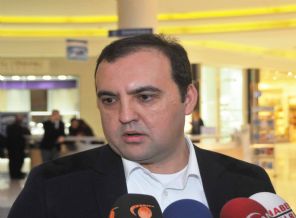 Bursasporlu yöneticiden Aziz Yıldırım'a: Kurmuşlar tiyatro, oynuyorlar