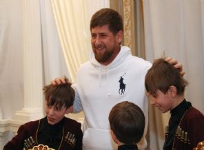 Kadirov, 14 bin kimsesiz çocuğa Türkiye'de tatil yaptıracak