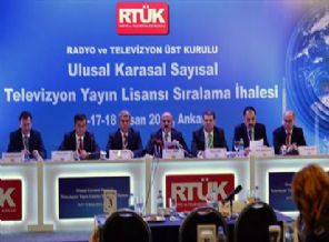 Frekans ihalesinde 2. gün