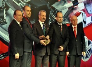 Bakan Çağlayan: Bas gaza Türkiye bas gaza, kim tutar seni bas gaza