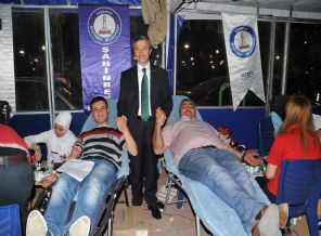 Kan bağış rekoru yine Gaziantep'te kaldı