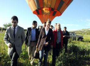 Maliye Bakanı Şimşek ve eşi Kapadokya'da balon keyfi yaptı