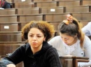 Sınav kağıdına bakma yasağı