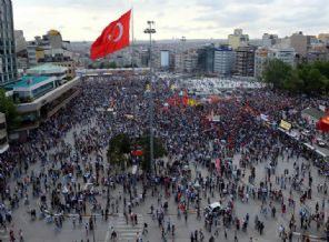 Erdoğan konuştu insanlar AKM'ye akın etti