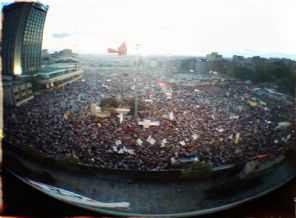 Taksim ve İzmir Gezi Parkı için coştu