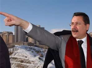 Melih Gökçek: Hepiniz göreceksiniz, mahkemede görüşeceğiz