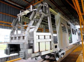 Körfez Yunusu rayların üzerine çıktı