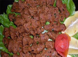 Çiğ köftede katkı maddeleri kullanan yandı