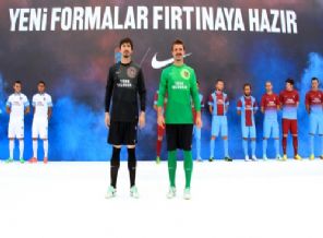 Trabzonspor'un yeni formalar tanıtıldı