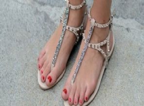 Parmak arası terliklerde tehlike