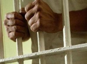 Bilecik’te, mahkumlar koğuşu yaktı