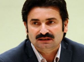 Üstün: İran Müslümanlar için kılını bile kıpırdatmaz