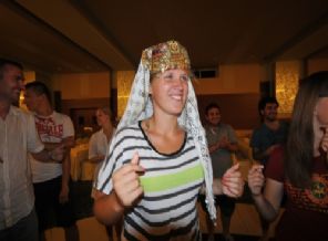 Avrupalı gençler Türk halk oyunlarını öğrenmek için Çorum'da