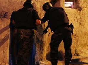 İstanbul'da şafak operasyonu