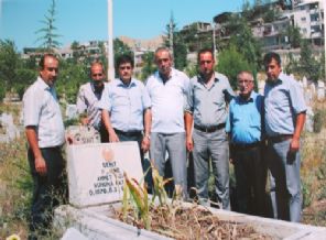 22 yıl sonra şehit arkadaşlarını ziyaret ettiler