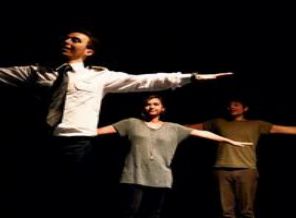 Kule-pilot diyalogları tiyatro oyunu oldu