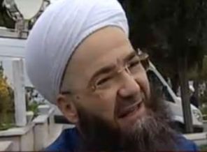 Cübbeli Ahmet Hoca yaşarken mezarını aldı