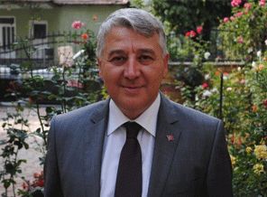 AK Parti'li vekil: Erdoğan, Allah'ın bütün vasıflarını üzerinde toplayan bir lider AK Parti'li vekil: Erdoğan, Allah'ın bütün vasıflarını üzerinde toplayan bir lider