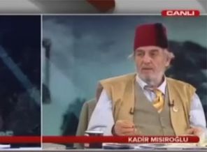 Gülen Cemaati Kur'an-ı Kerim'i içki masasına koydu! - Video