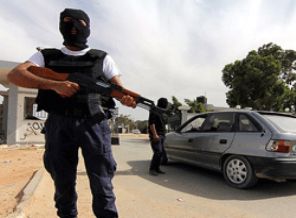 Bingazi Havalimanı uçuşlara kapatıldı