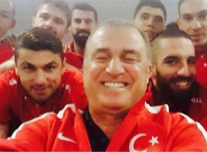 'Selfie'nin türkçe adı belirlendi!