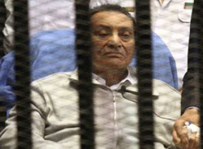 Hüsnü Mübarek duruşmaya katılmadı