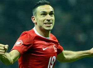 Mevlüt G.Saray'a imza attı