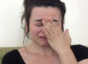 Saçını boyatınca öğretmenlik şansını kaybetti!