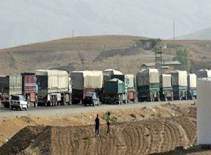 Serbest bırakılan şoförler tırlarını istiyor