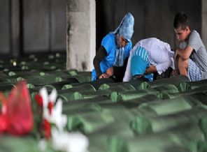 Soykırımının 175 kurbanı son yolculuğuna uğurlanıyor