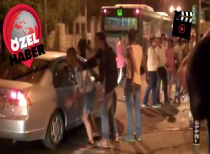 Yahudiler 'Araplara ölüm!' sloganlarıyla arabaları durduruyor