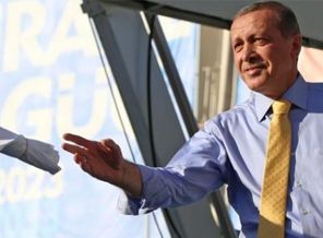 2 sanatçı Erdoğan'ın davetine gitmeyecek