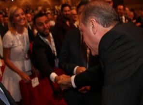 Dün de Erdoğan'ın yanındaydım dedi, 15 yıl önceki fotoğrafı paylaştı