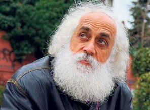 Bazı sanatçılar Rojava'yı savunmak için sınıra gidiyor